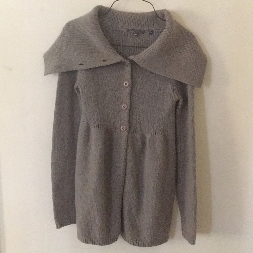 Vince. Empire (flare) sweater